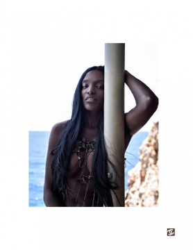 4(cover) coco magazine (7)